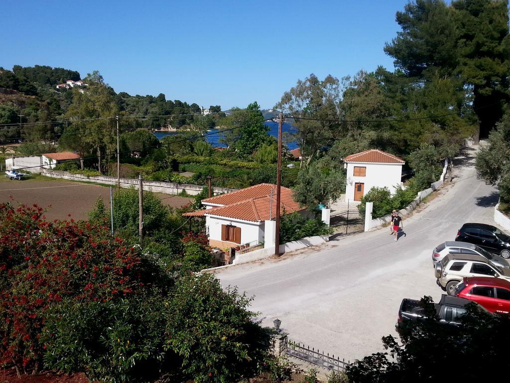 Tzaneria Apartments Skiathos Канапитса Экстерьер фото